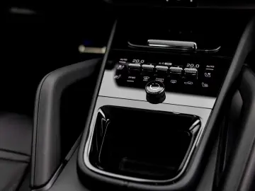 PORSCHE CAYENNE COUPE 3.0 S E-HYBRID   SPORTDESIGN VOLL