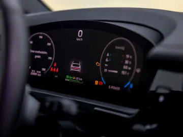 PORSCHE CAYENNE COUPE 3.0 S E-HYBRID   SPORTDESIGN VOLL