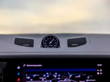 PORSCHE CAYENNE COUPE 3.0 S E-HYBRID   SPORTDESIGN VOLL