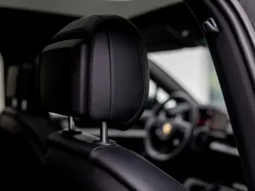 PORSCHE CAYENNE COUPE 3.0 S E-HYBRID   SPORTDESIGN VOLL