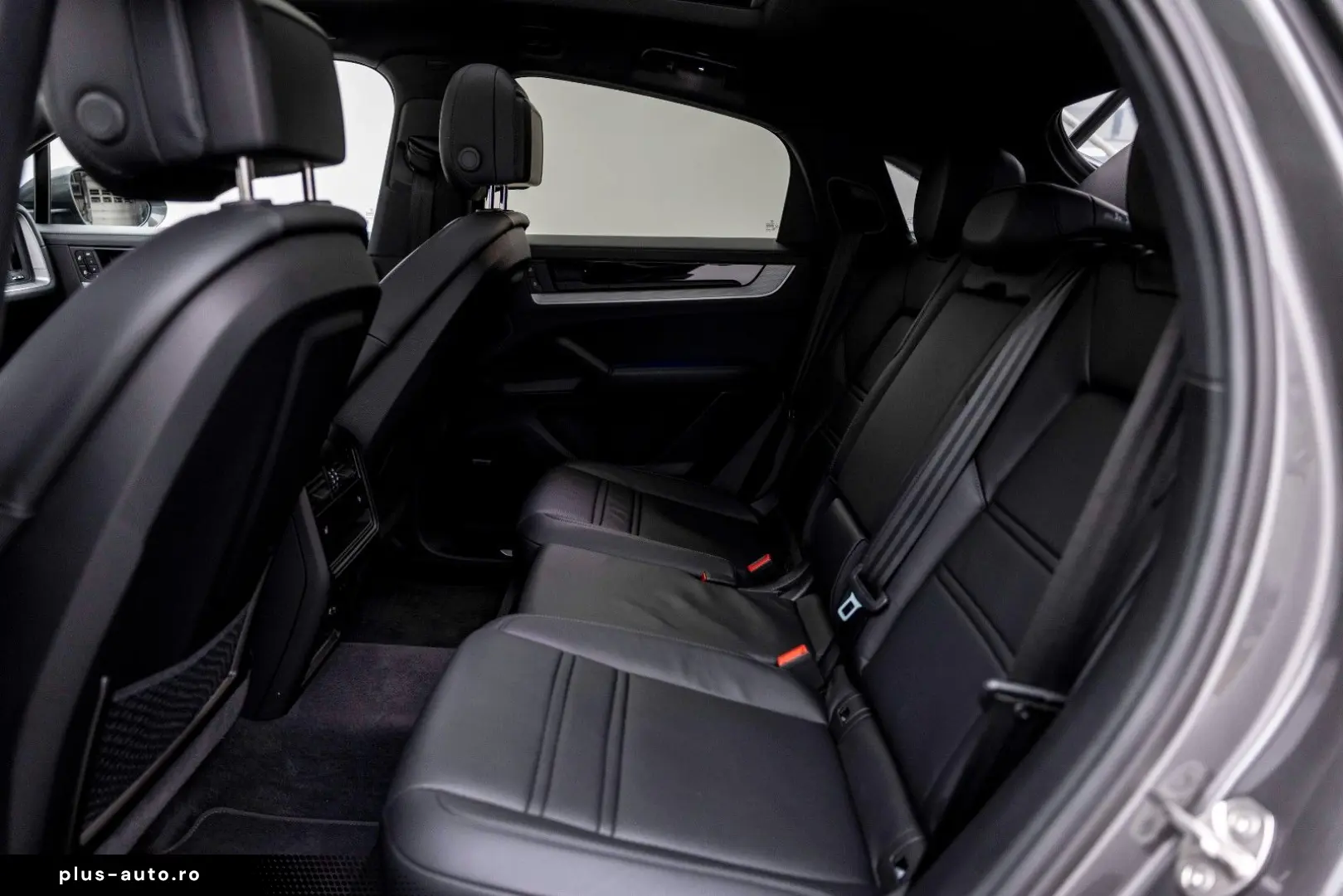 PORSCHE CAYENNE COUPE 3.0 S E-HYBRID   SPORTDESIGN VOLL