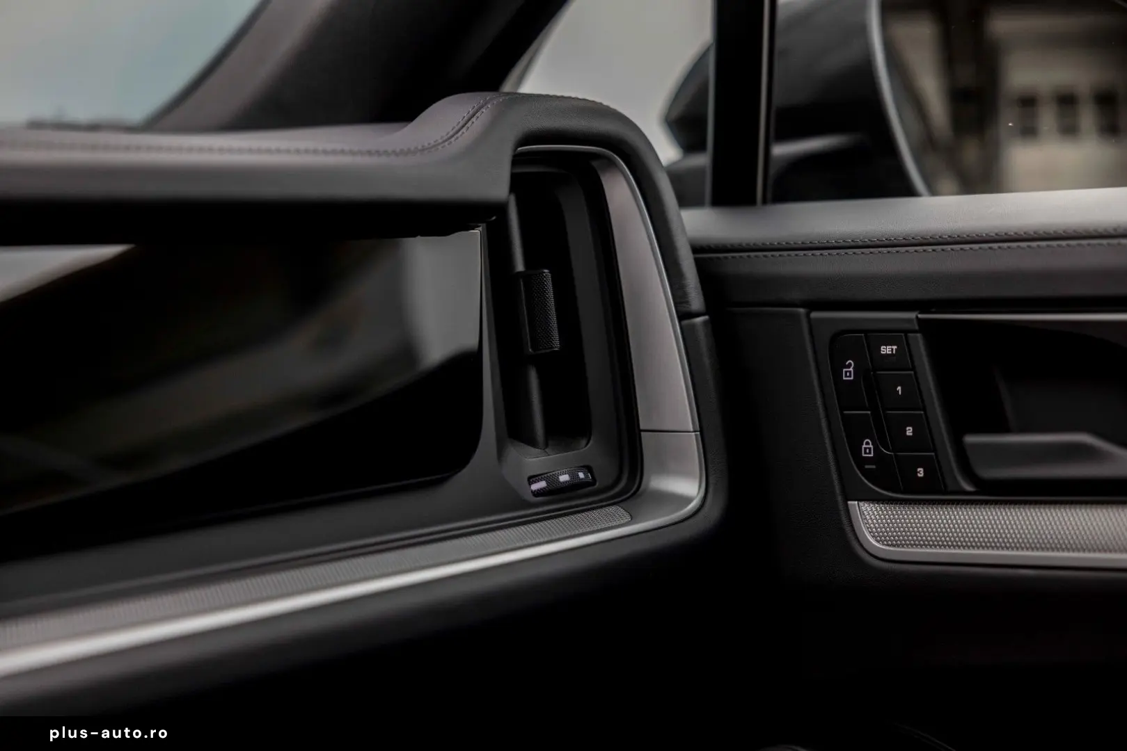 PORSCHE CAYENNE COUPE 3.0 S E-HYBRID   SPORTDESIGN VOLL