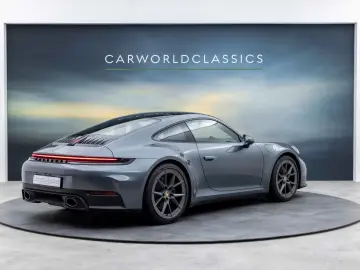 PORSCHE 911-992 CARRERA COUPE MY25   ABGAS GLASDACH 18w