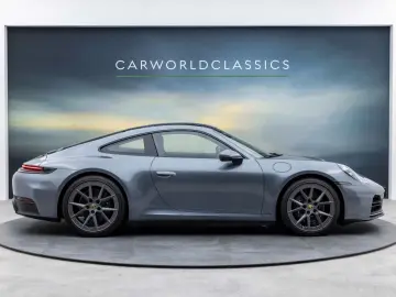 PORSCHE 911-992 CARRERA COUPE MY25   ABGAS GLASDACH 18w