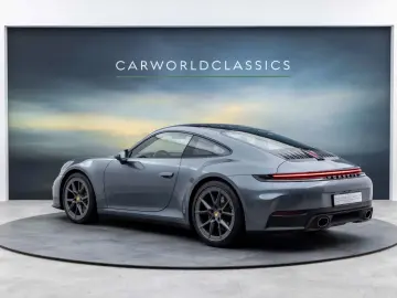 PORSCHE 911-992 CARRERA COUPE MY25   ABGAS GLASDACH 18w