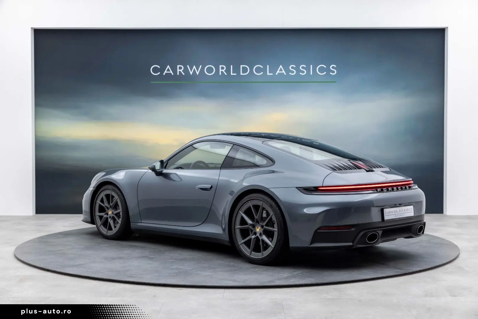 PORSCHE 911-992 CARRERA COUPE MY25   ABGAS GLASDACH 18w