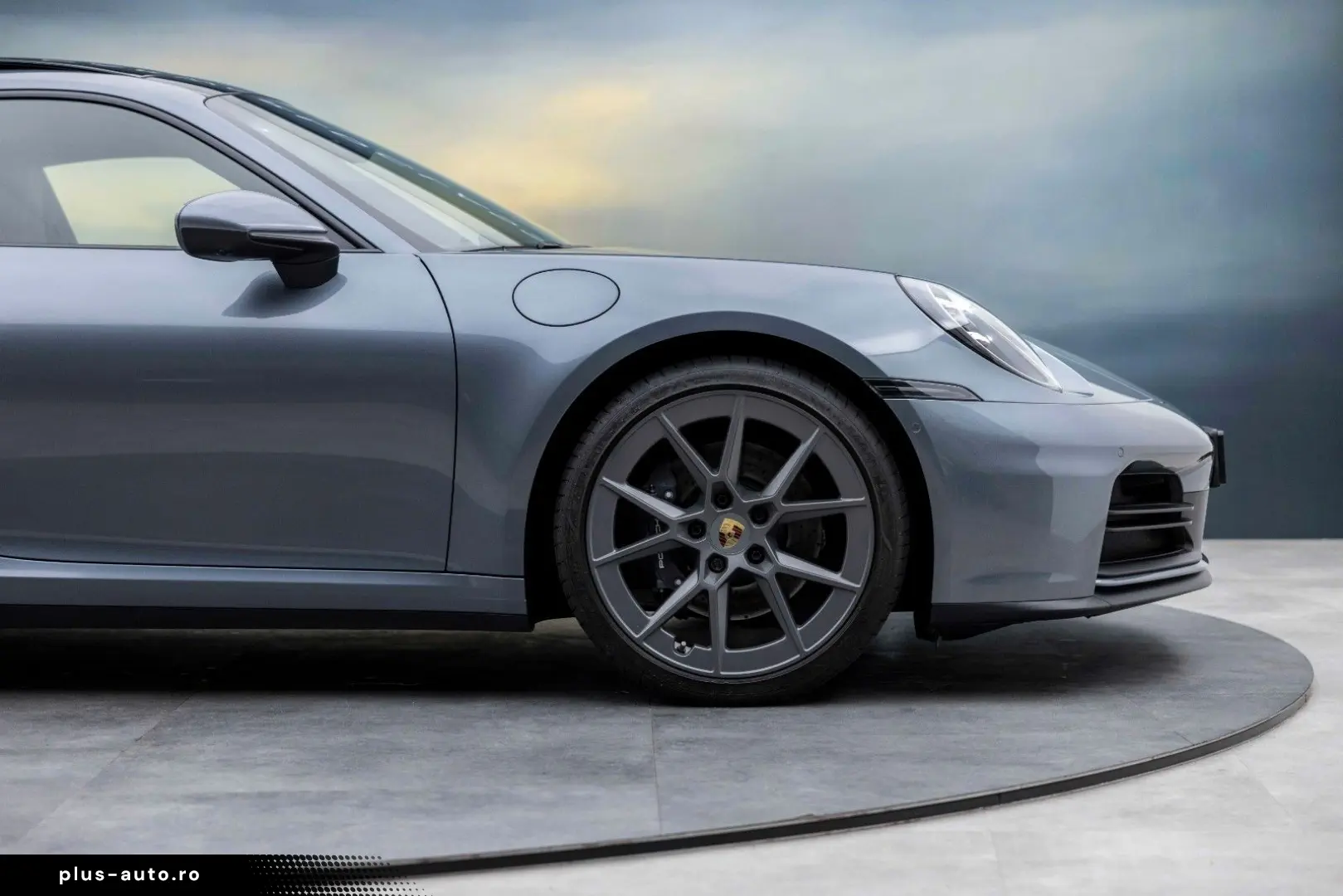 PORSCHE 911-992 CARRERA COUPE MY25   ABGAS GLASDACH 18w