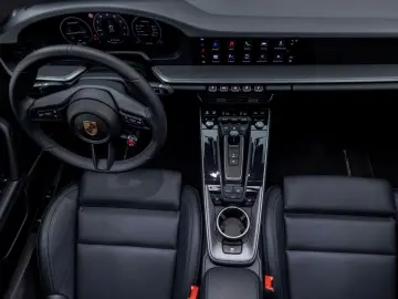 PORSCHE 911-992 CARRERA COUPE MY25   ABGAS GLASDACH 18w