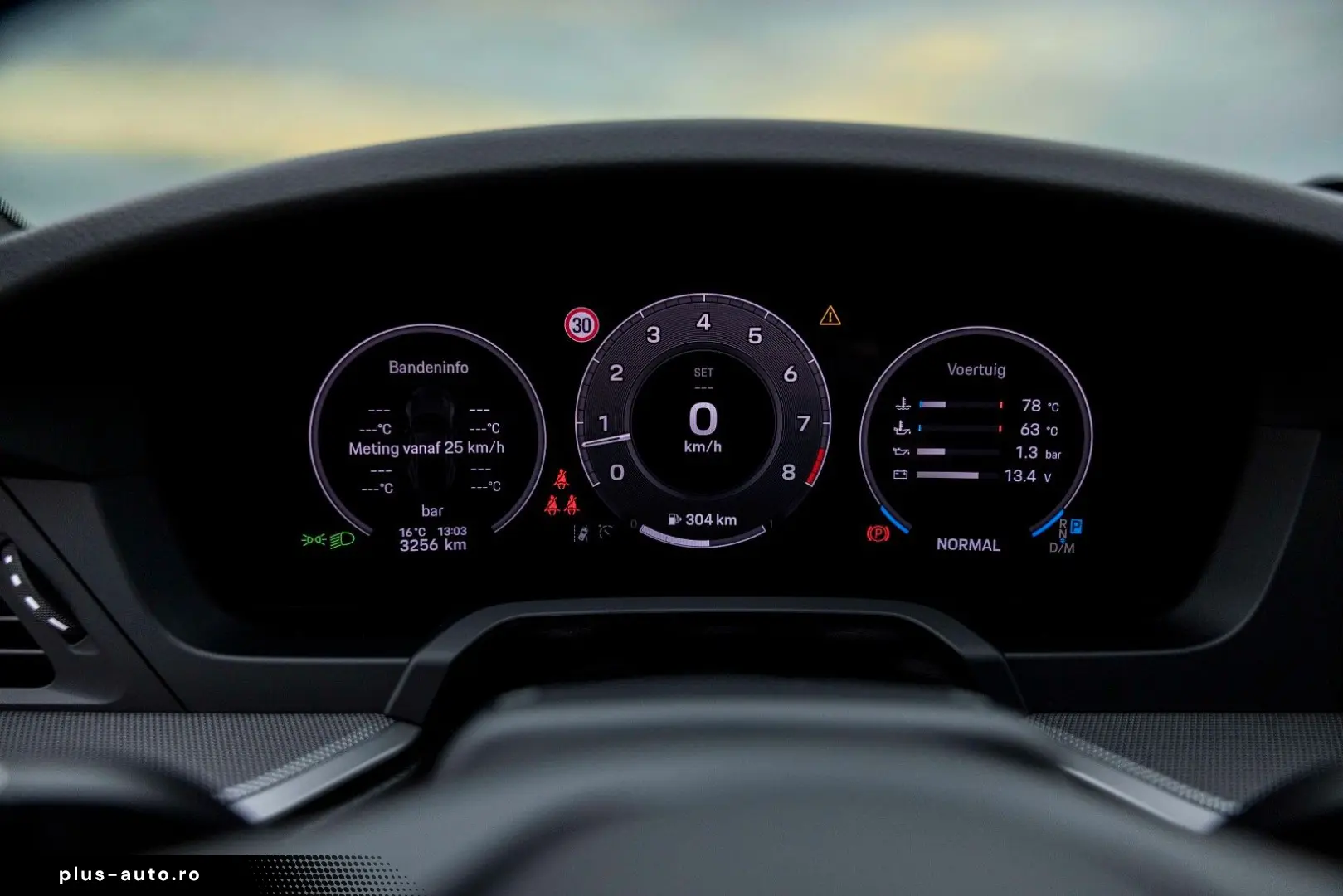 PORSCHE 911-992 CARRERA COUPE MY25   ABGAS GLASDACH 18w