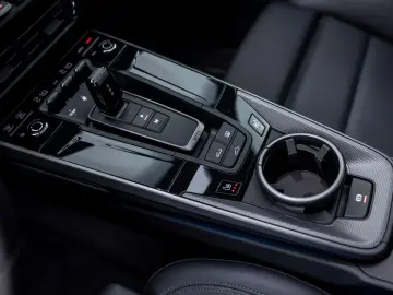 PORSCHE 911-992 CARRERA COUPE MY25   ABGAS GLASDACH 18w