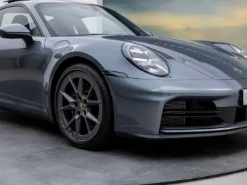 PORSCHE 911-992 CARRERA COUPE MY25   ABGAS GLASDACH 18w