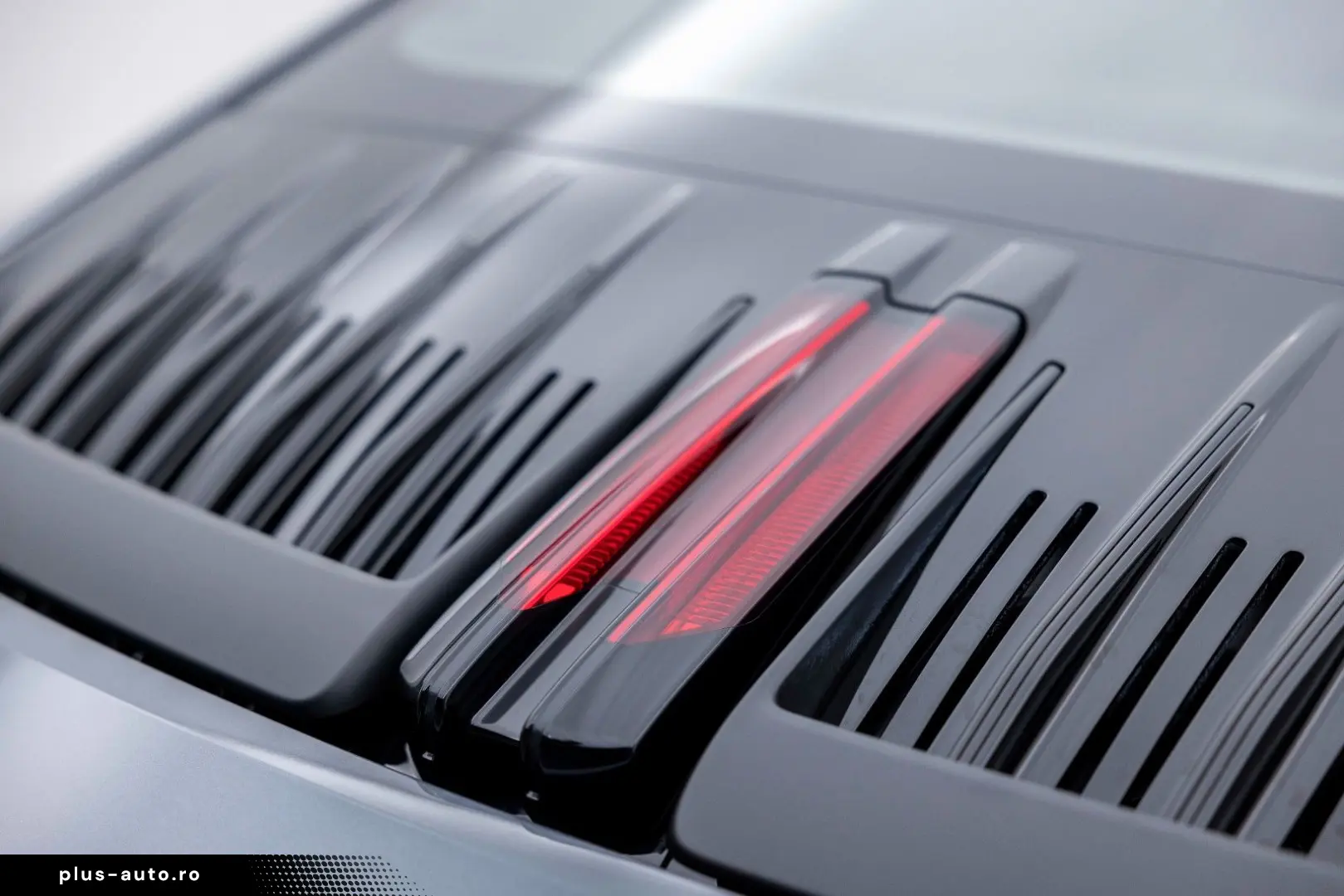 PORSCHE 911-992 CARRERA COUPE MY25   ABGAS GLASDACH 18w