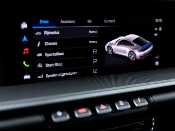 PORSCHE 911-992 CARRERA COUPE MY25   ABGAS GLASDACH 18w