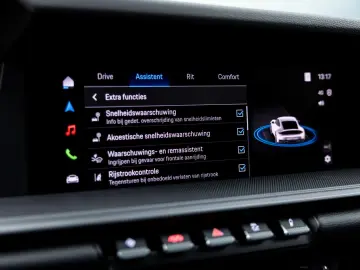 PORSCHE 911-992 CARRERA COUPE MY25   ABGAS GLASDACH 18w