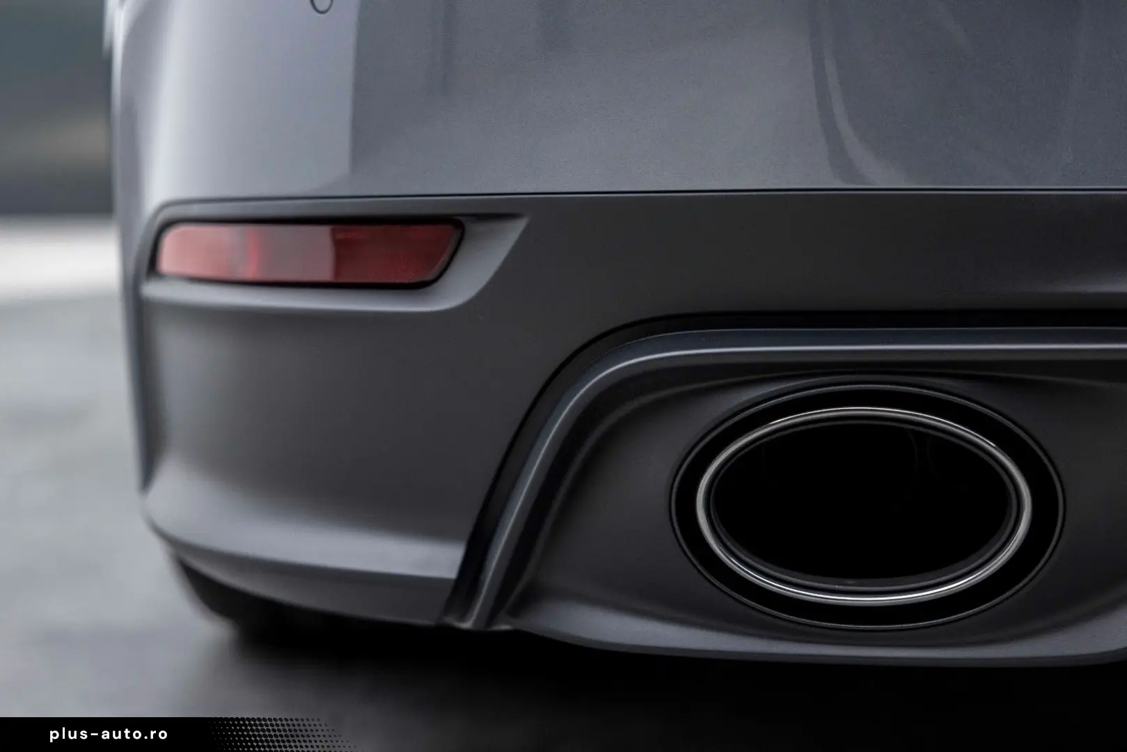 PORSCHE 911-992 CARRERA COUPE MY25   ABGAS GLASDACH 18w