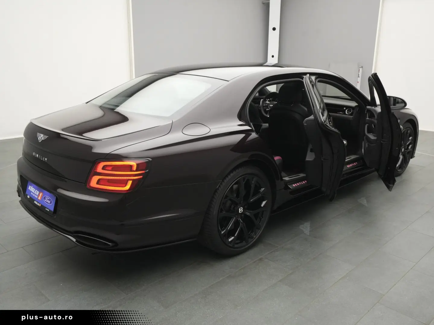 BENTLEY Flying Spur Speed Blackline Touring Styling Naim