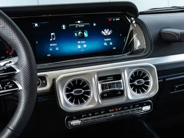 MERCEDES-BENZ G 450d AMG AKTIVSITZE MASSAGE NIGHT PAKET