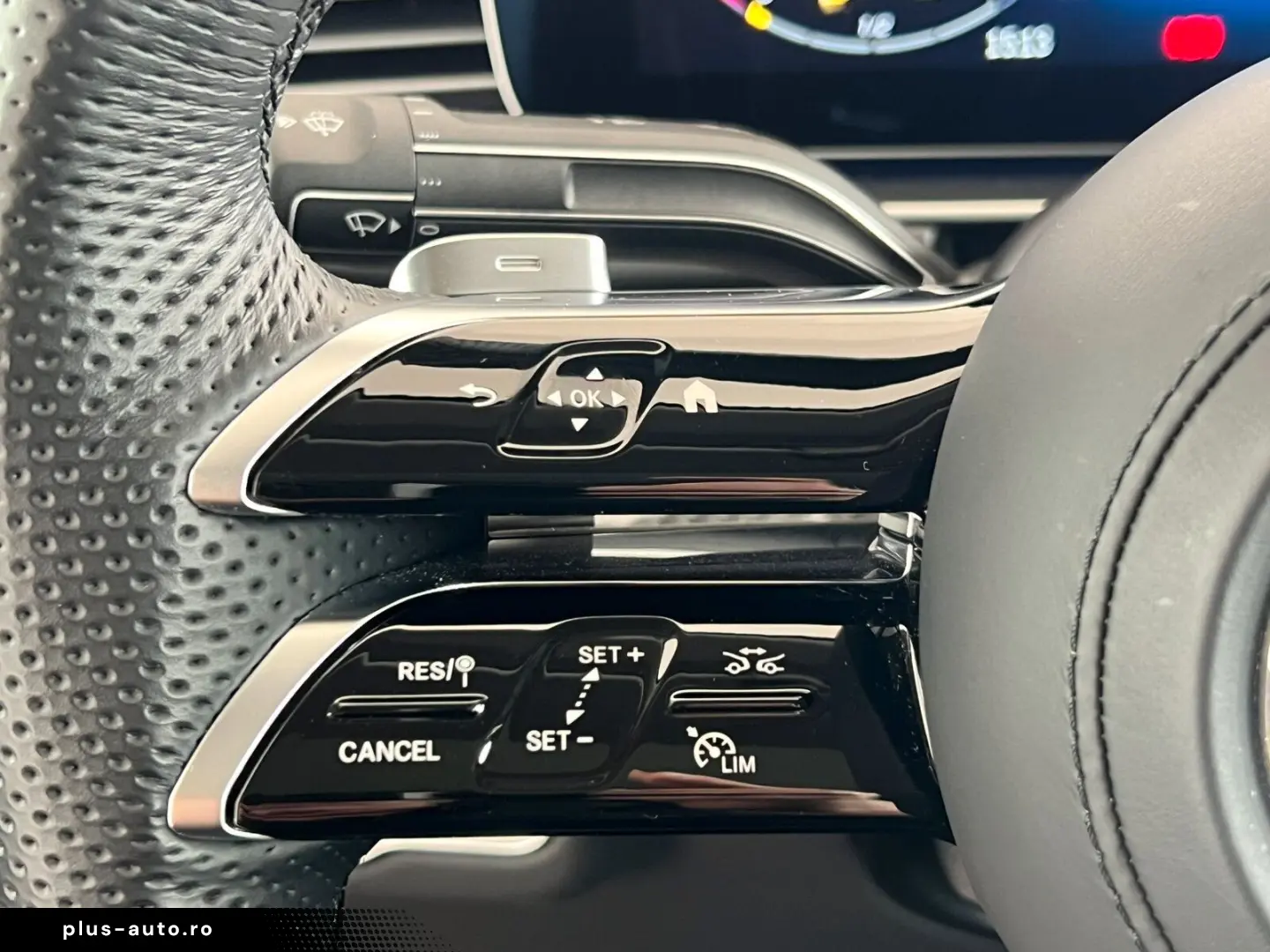 MERCEDES-BENZ GLE 400 e 4M AMG Line Pano-Dach Distro&hellip;