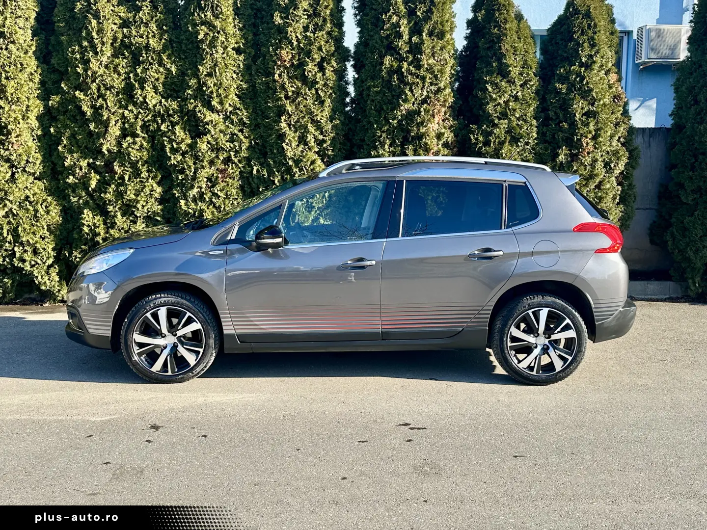 Peugeot 2008  Urbancross  5 moduri condus  garantie  rate