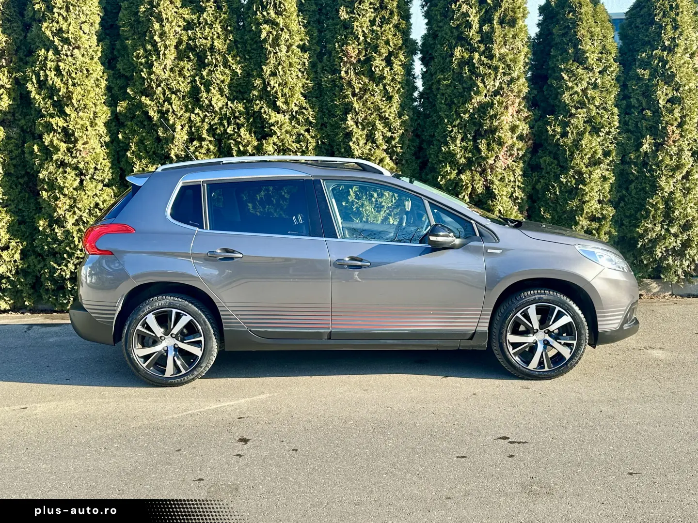 Peugeot 2008  Urbancross  5 moduri condus  garantie  rate