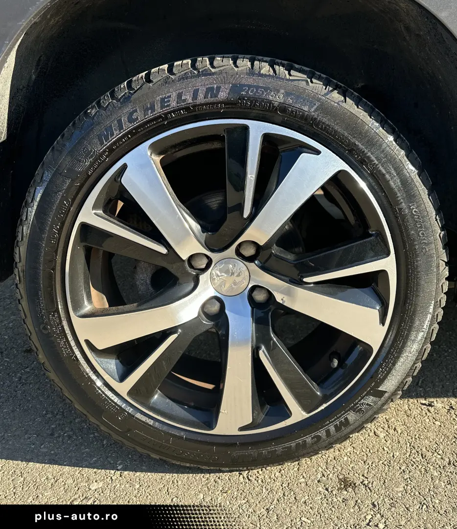 Peugeot 2008  Urbancross  5 moduri condus  garantie  rate