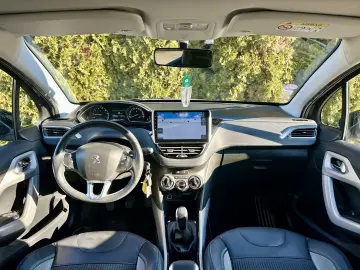 Peugeot 2008  Urbancross  5 moduri condus  garantie  rate