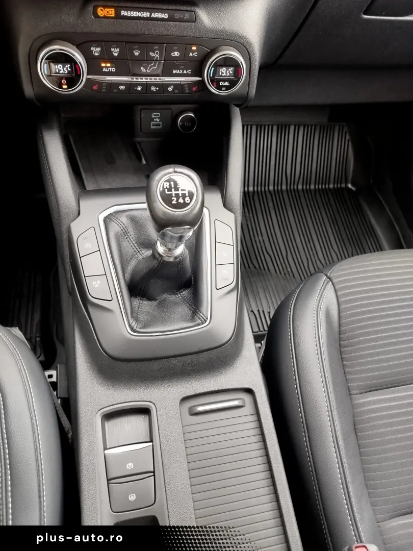 Ford Kuga 1.5 EcoBoost Titanium Manual 6t