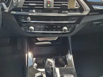 BMW X3 xDrive20d AT xLine