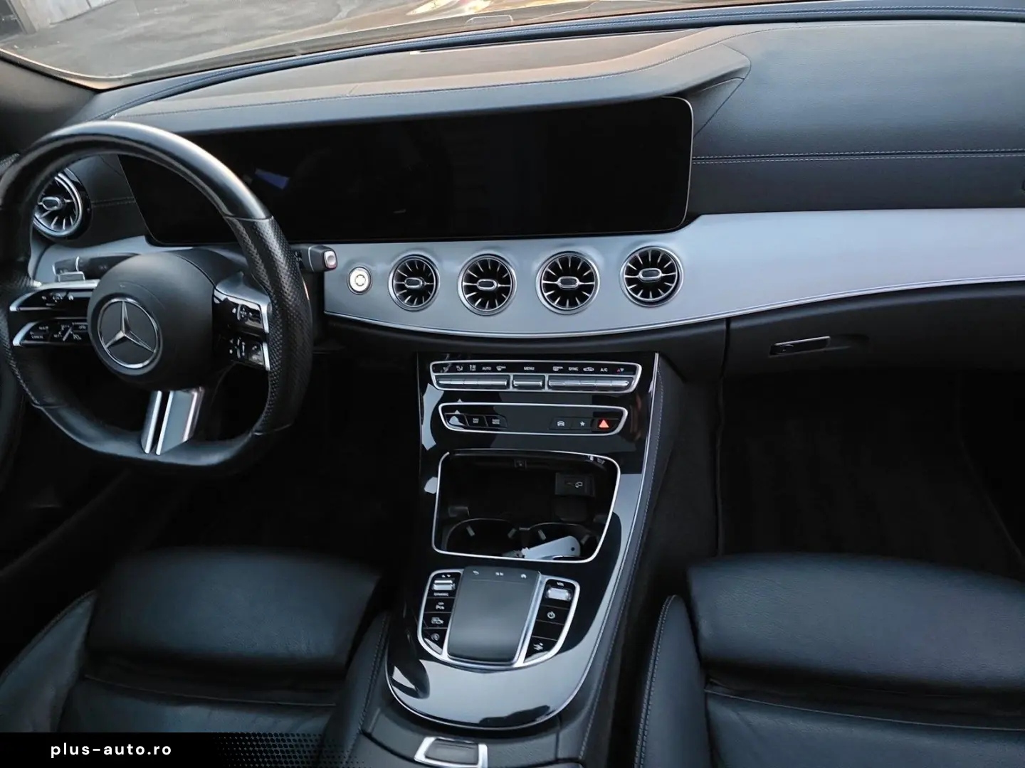 MERCEDES-BENZ E 400 4Matic AMG LINE Panorama  Facelift