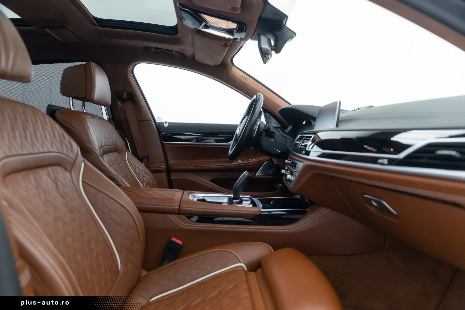 BMW 745 Le-xDrive-PlugIn Hybrid- Pachet M