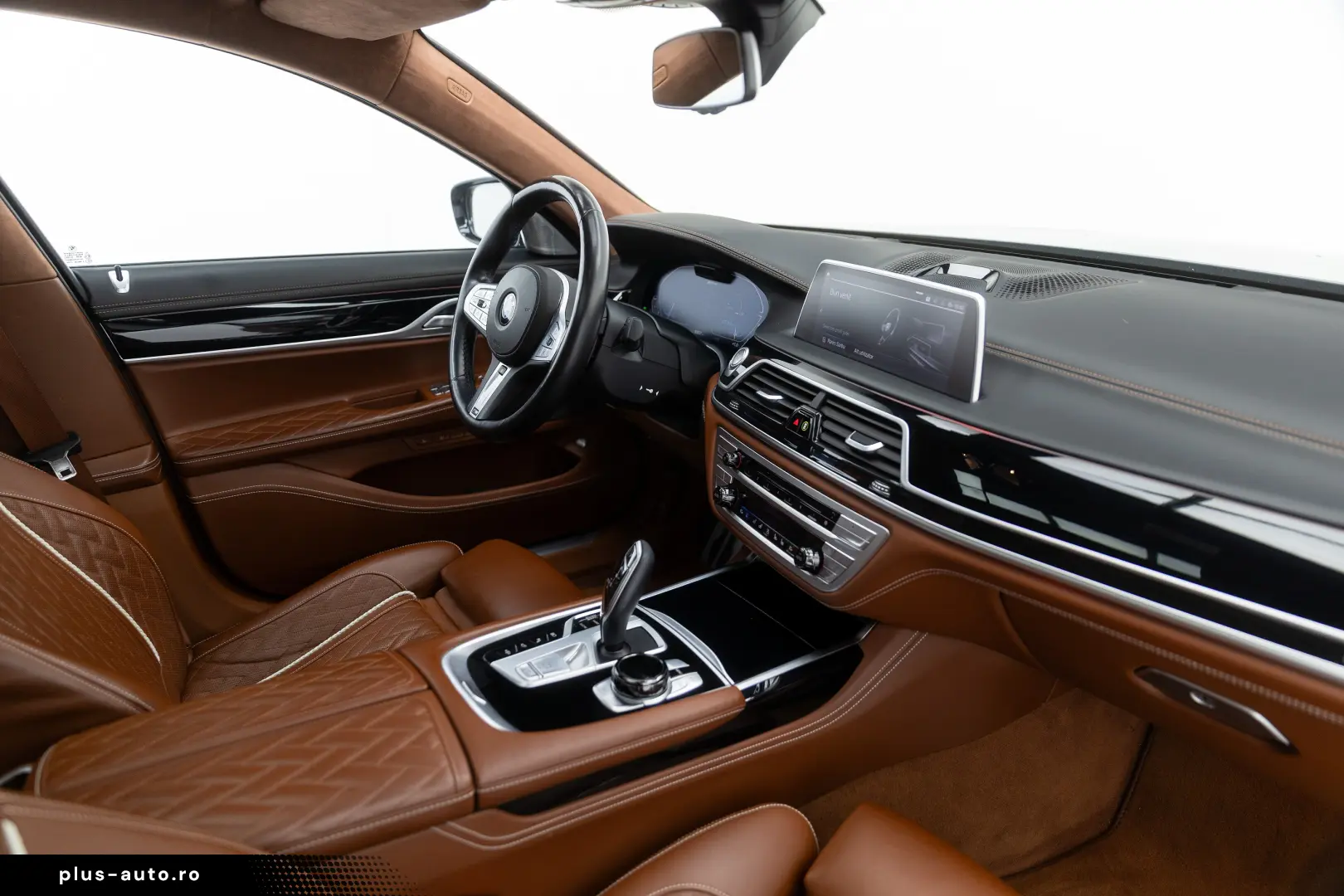 BMW 745 Le-xDrive-PlugIn Hybrid- Pachet M