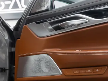 BMW 745 Le-xDrive-PlugIn Hybrid- Pachet M