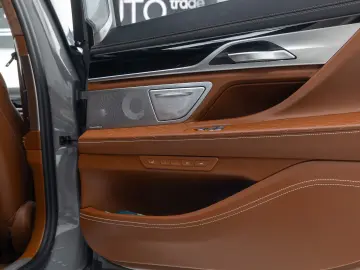 BMW 745 Le-xDrive-PlugIn Hybrid- Pachet M