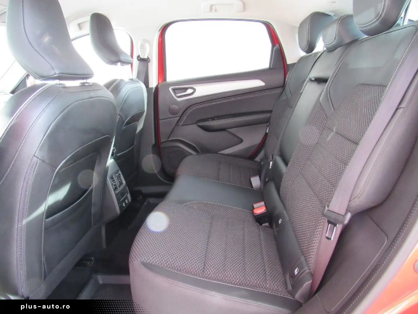 RENAULT ARKANA 1.6 E-Tech 145CP techno