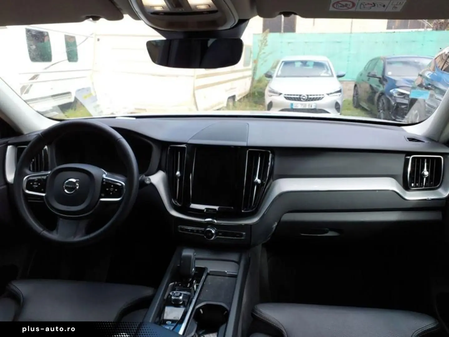 VOLVO XC 60 T6 AWD Plus Dark Plug-In