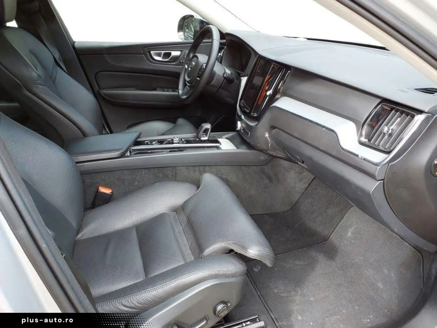 VOLVO XC 60 T6 AWD Plus Dark Plug-In