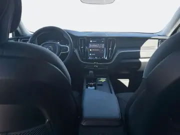 VOLVO XC60 B5 B AWD Core