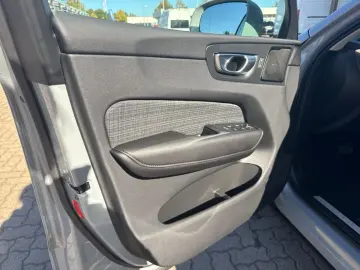 VOLVO XC60 B5 B AWD Core