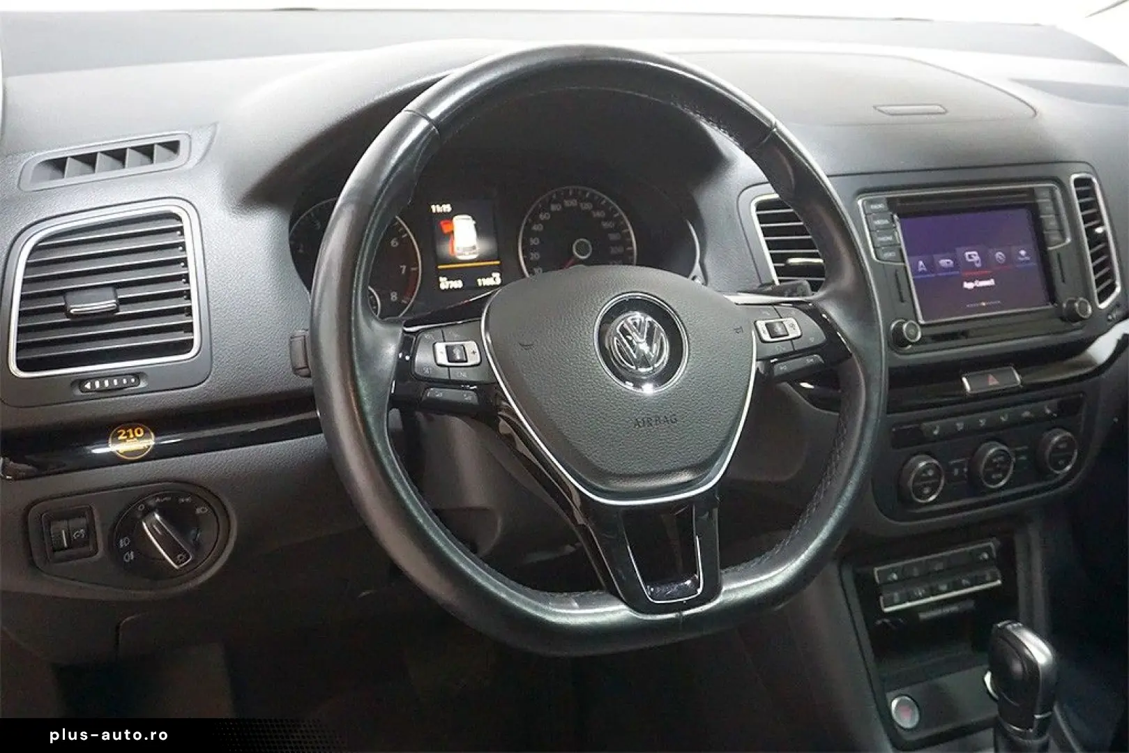 VW Sharan 1.4TSI DSG Highline StHz Pano Navi Leder