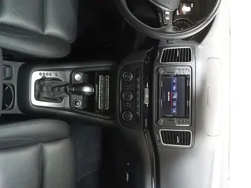 VW Sharan 1.4TSI DSG Highline StHz Pano Navi Leder