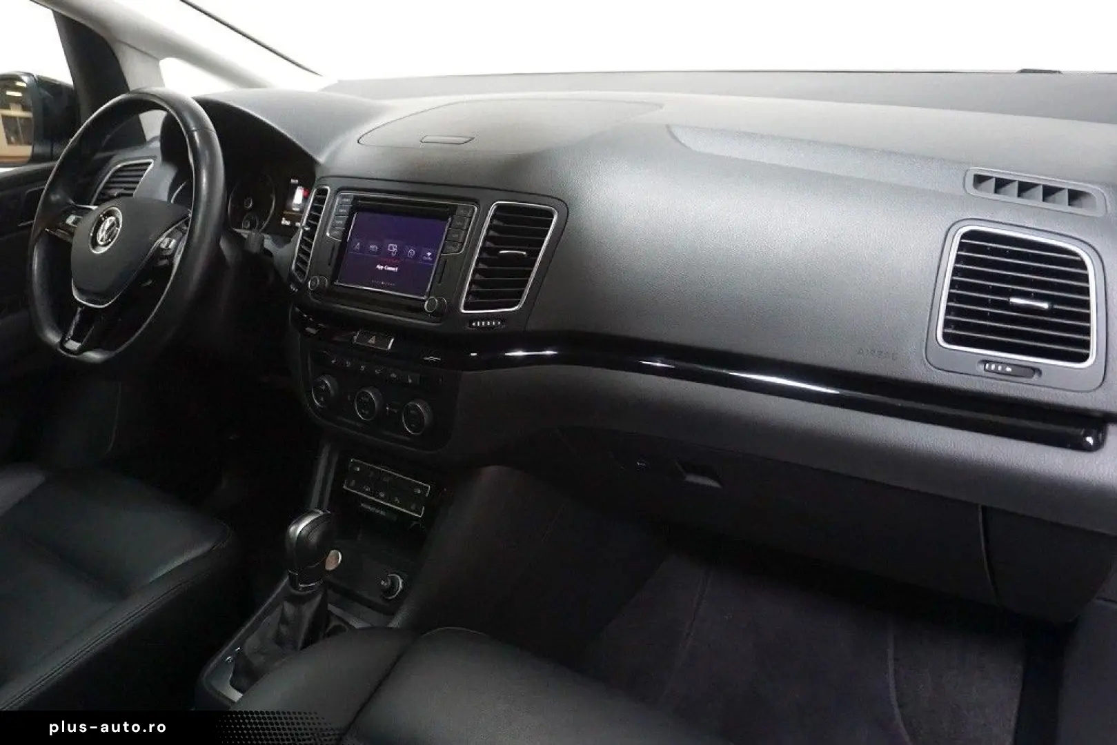 VW Sharan 1.4TSI DSG Highline StHz Pano Navi Leder