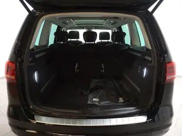 VW Sharan 1.4TSI DSG Highline StHz Pano Navi Leder