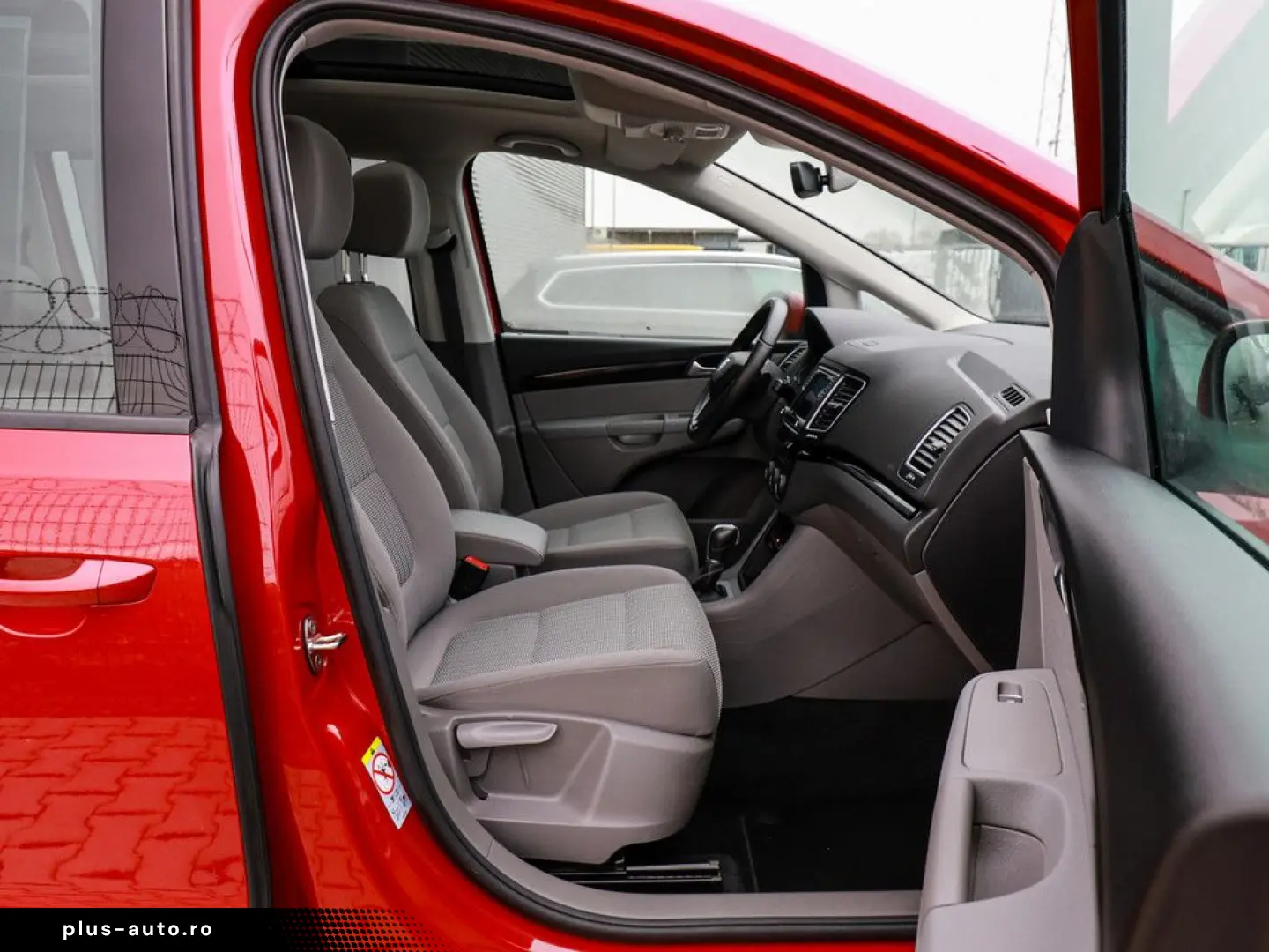 SEAT Alhambra Style 1 4 TSI DSG AHK 7-SITZER PANO BT