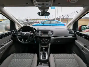 SEAT Alhambra Style 1 4 TSI DSG AHK 7-SITZER PANO BT