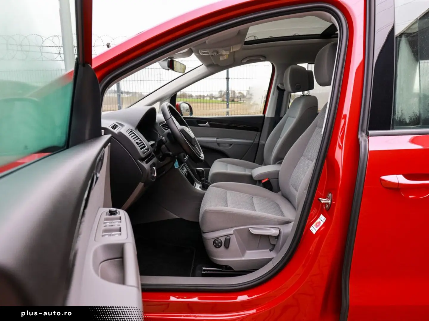 SEAT Alhambra Style 1 4 TSI DSG AHK 7-SITZER PANO BT