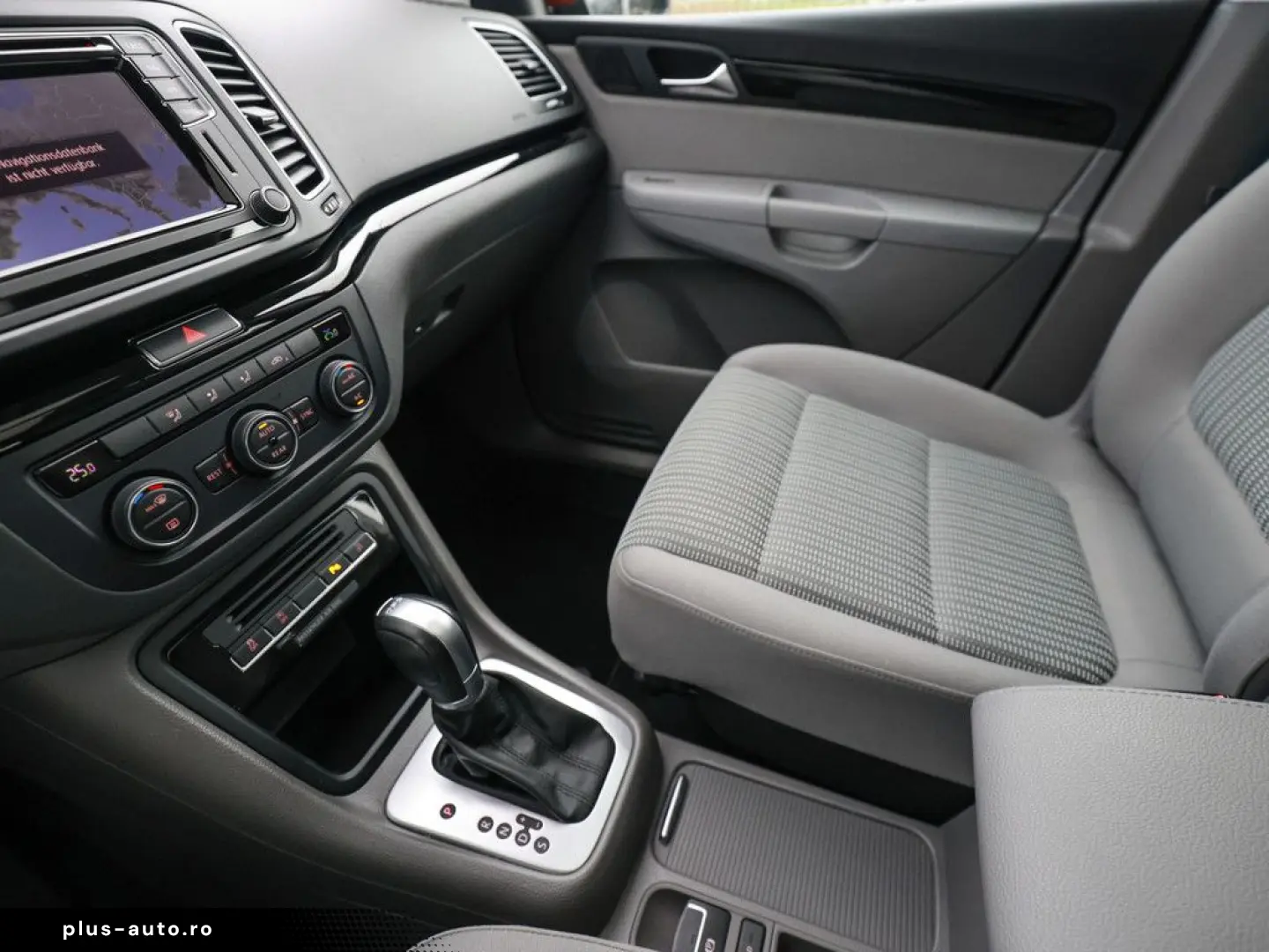 SEAT Alhambra Style 1 4 TSI DSG AHK 7-SITZER PANO BT