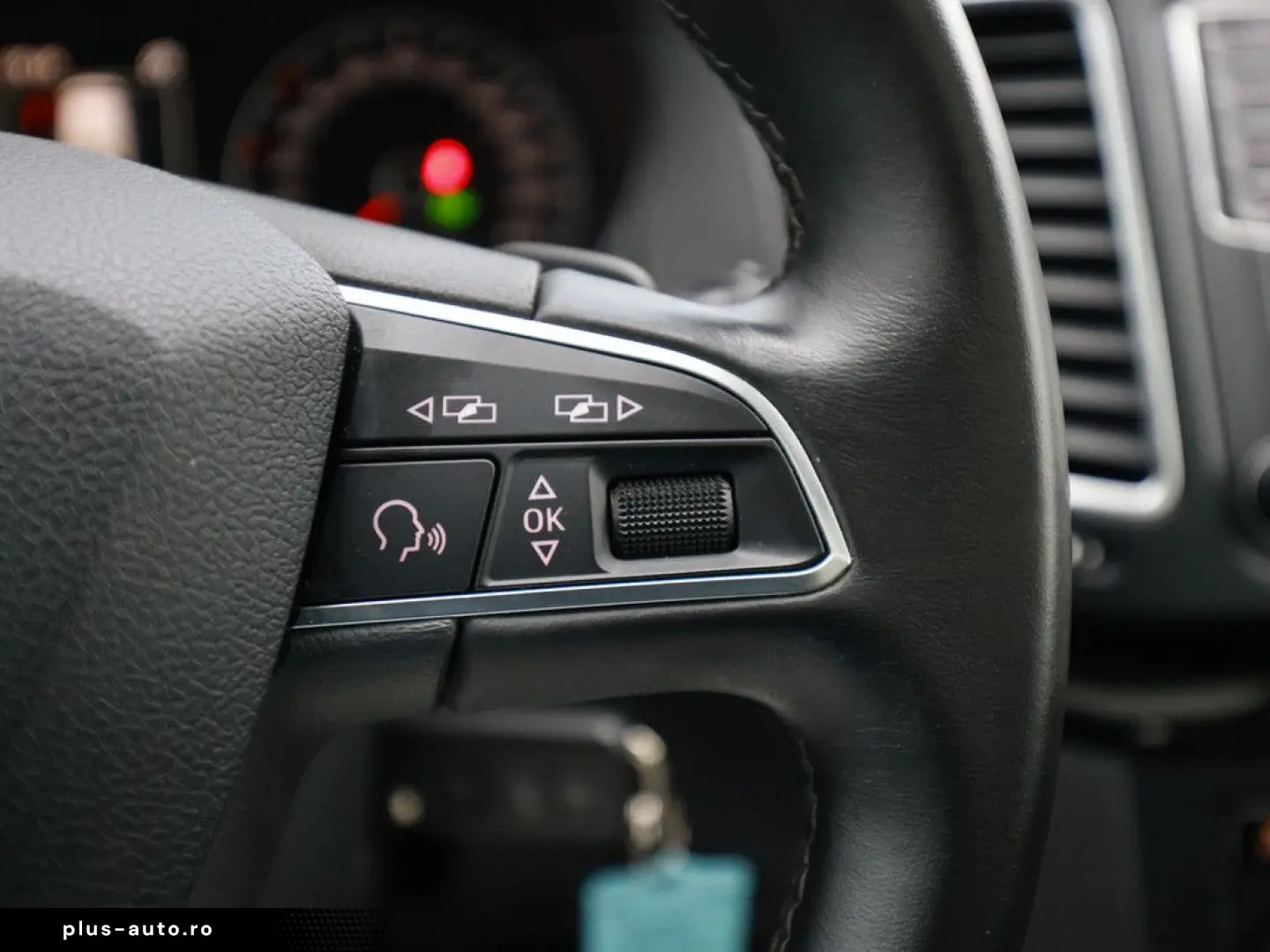 SEAT Alhambra Style 1 4 TSI DSG AHK 7-SITZER PANO BT