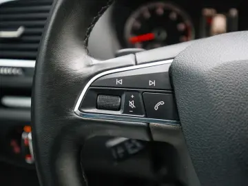 SEAT Alhambra Style 1 4 TSI DSG AHK 7-SITZER PANO BT