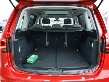 SEAT Alhambra Style 1 4 TSI DSG AHK 7-SITZER PANO BT