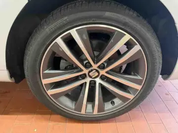 SEAT Alhambra 1.4 TSI DSG FR 7SITZER AHK STDHZG ACC